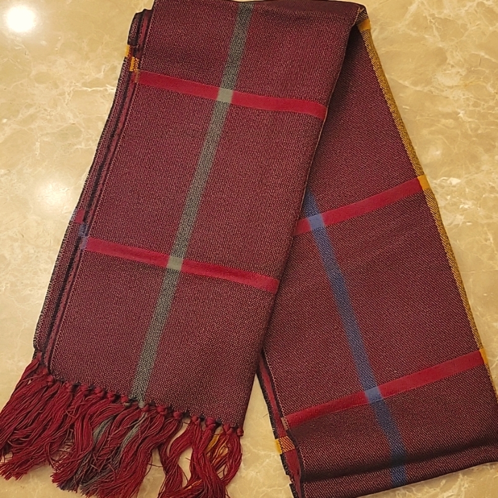 Clubfellow Super Fine 100% Lambswool 52" Burgandy Scarf